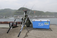 乙浜漁港／１０号天秤仕掛け（左）と８号「タナトール」